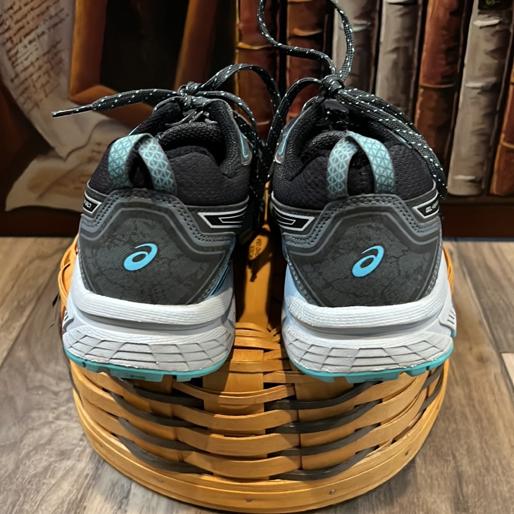 Women’s Size 8 ASICS Gel Insoled Tennis Shoes Black and Blue Good Condition Used - Picture 5 of 8